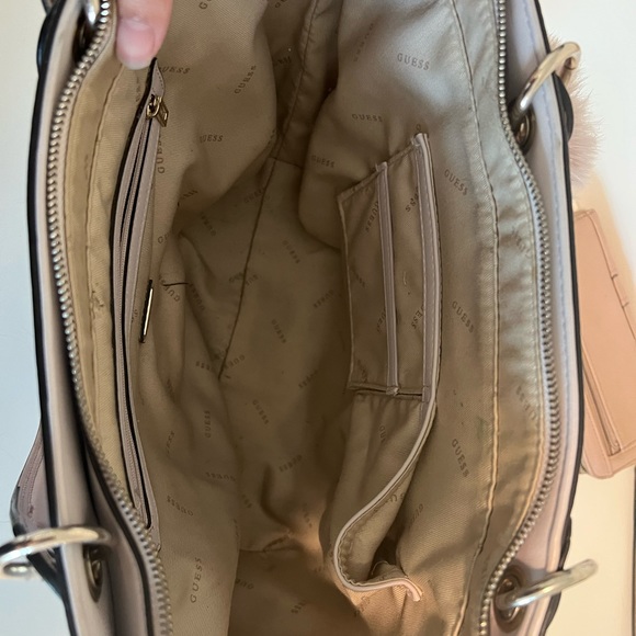 Guess bag and wallet - Picture 3 of 7